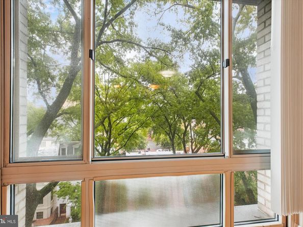 950 25TH Street NW 709N, Washington DC 20037
