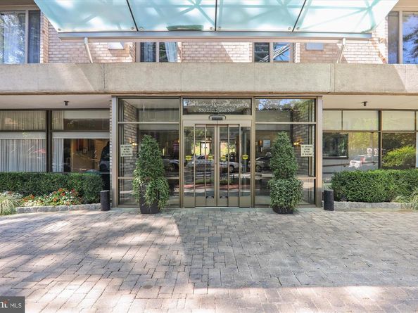 950 25TH Street NW 709N, Washington DC 20037