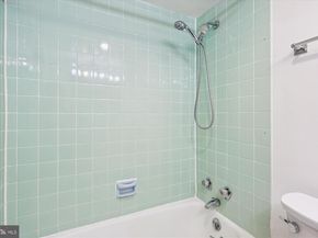 950 25TH Street NW 709N, Washington DC 20037