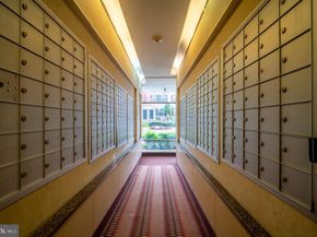 950 25TH Street NW 709N, Washington DC 20037