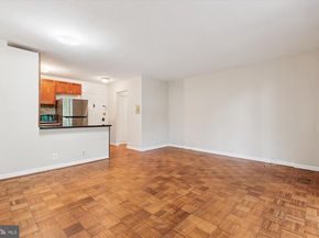 950 25TH Street NW 709N, Washington DC 20037