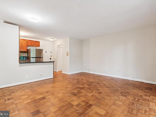 950 25TH Street NW 709N, Washington DC 20037