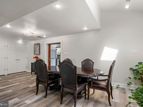 50 Schoolhouse Lane, Broomall PA 19008