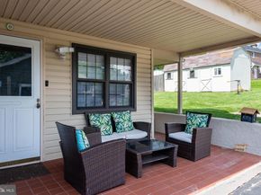 50 Schoolhouse Lane, Broomall PA 19008