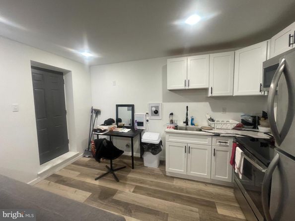 2556 S Robinson Street, Philadelphia PA 19142