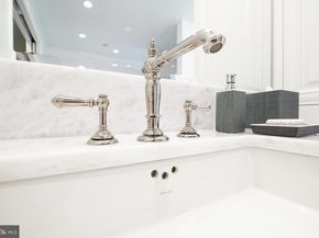 2504 W Meredith Drive, Vienna VA 22181