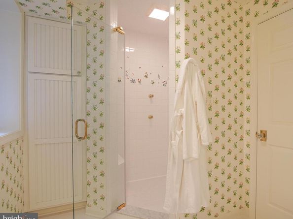 2504 W Meredith Drive, Vienna VA 22181