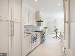 2504 W Meredith Drive, Vienna VA 22181