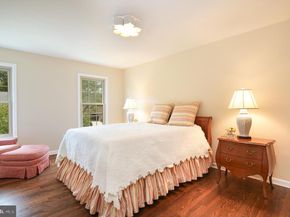 2504 W Meredith Drive, Vienna VA 22181