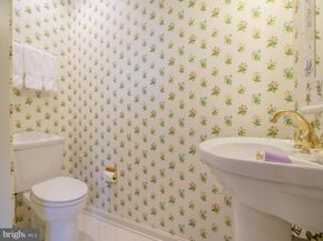 2504 W Meredith Drive, Vienna VA 22181