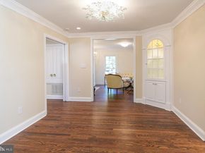 2504 W Meredith Drive, Vienna VA 22181