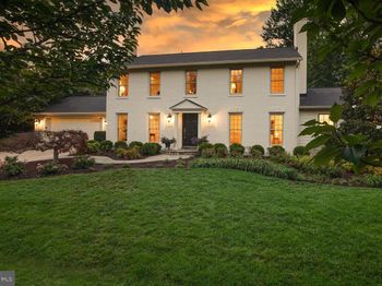2504 W Meredith Drive