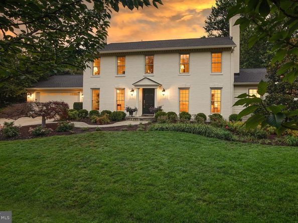 2504 W Meredith Drive, Vienna VA 22181