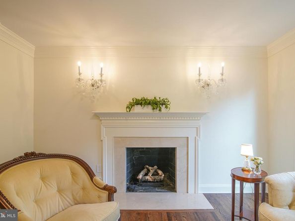 2504 W Meredith Drive, Vienna VA 22181