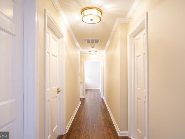 2504 W Meredith Drive, Vienna VA 22181