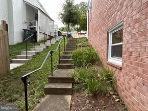 2735 S Grove Street, Arlington VA 22202
