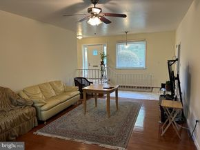 2735 S Grove Street, Arlington VA 22202