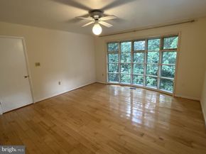 2735 S Grove Street, Arlington VA 22202