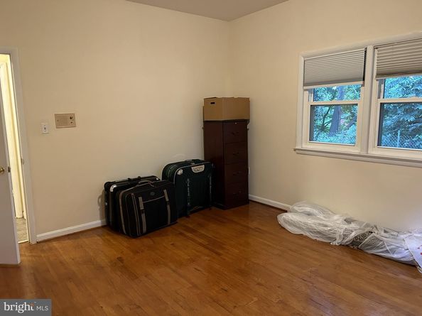 2735 S Grove Street, Arlington VA 22202