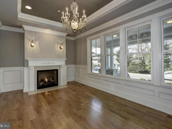 9425 Falls Road, Potomac MD 20854