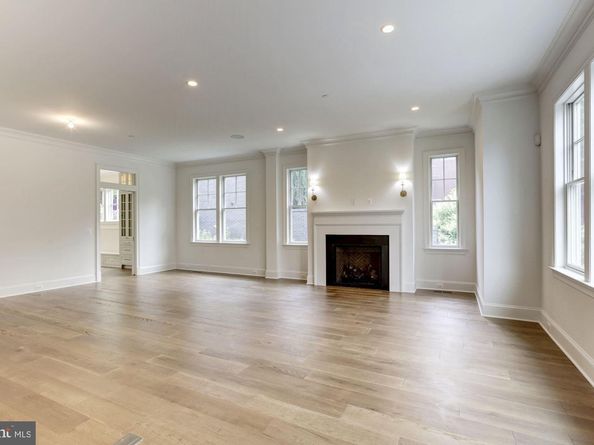 9425 Falls Road, Potomac MD 20854