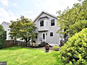 605 Crown Street, Willow Grove PA 19090