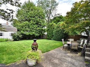 605 Crown Street, Willow Grove PA 19090