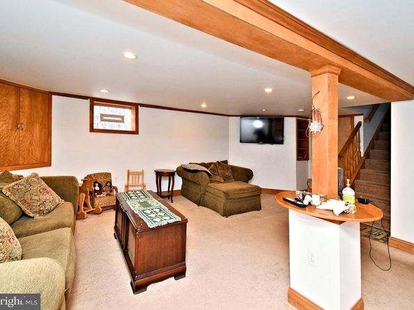 605 Crown Street, Willow Grove PA 19090