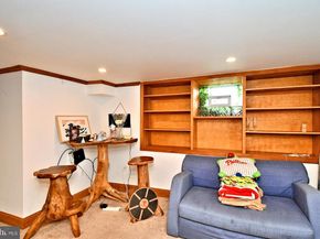 605 Crown Street, Willow Grove PA 19090