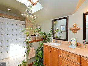 605 Crown Street, Willow Grove PA 19090