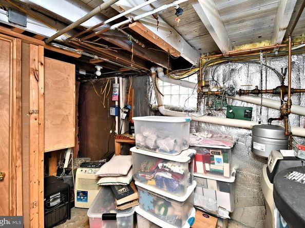 605 Crown Street, Willow Grove PA 19090