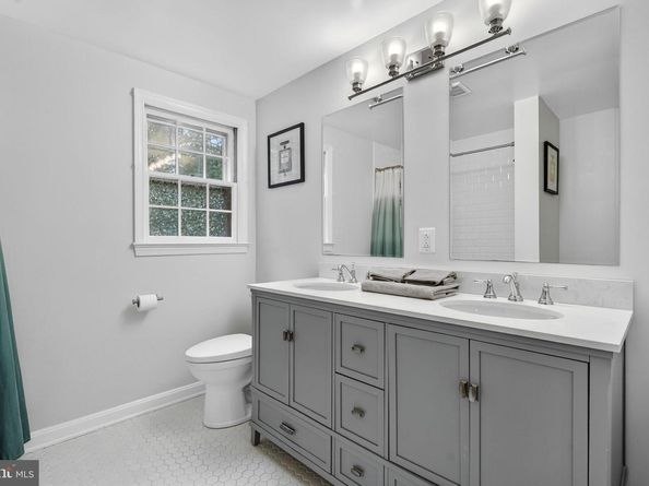 7405 Shenandoah Avenue, Annandale VA 22003