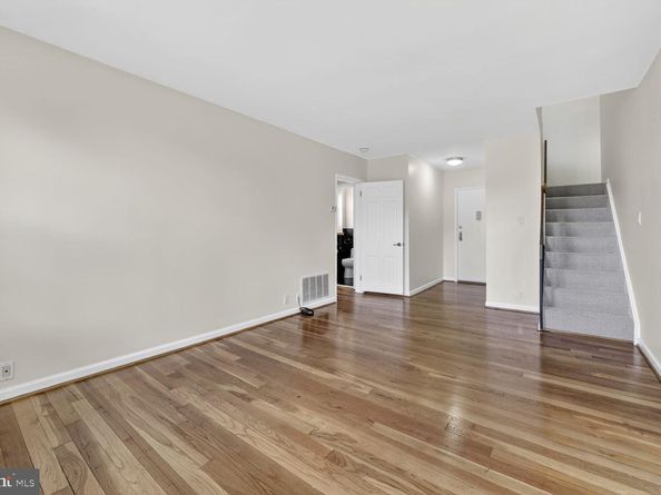 3530 39TH Street NW E653, Washington DC 20016