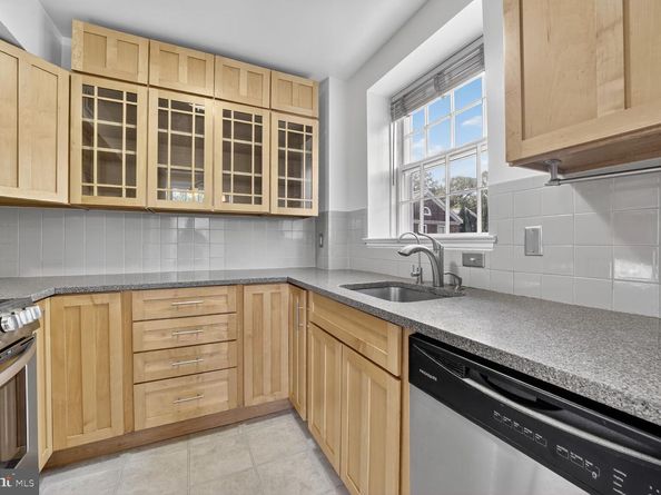3530 39TH Street NW E653, Washington DC 20016