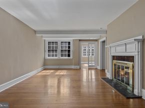 415 City Avenue H2, Merion Station PA 19066