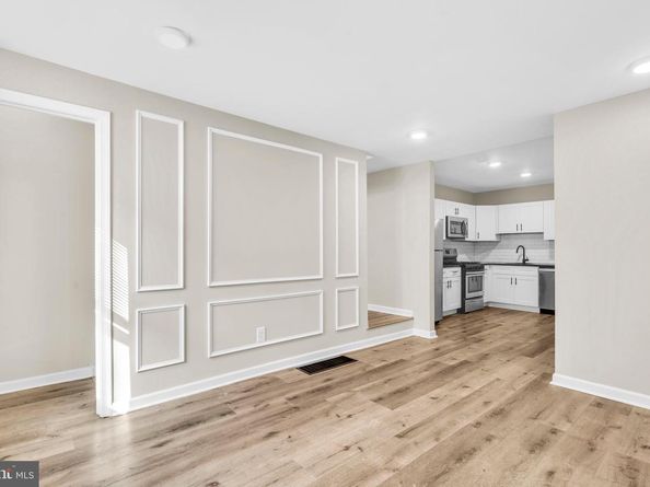 2528 Emery Street, Philadelphia PA 19125