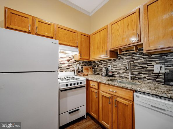 265 S 9TH Street 1F, Philadelphia PA 19107