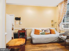 265 S 9TH Street 1F, Philadelphia PA 19107