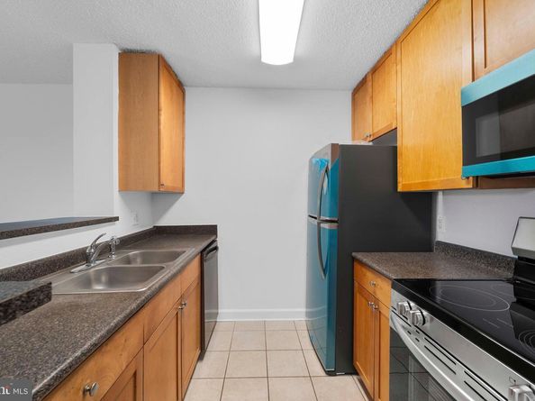 60 S Van Dorn Street 503, Alexandria VA 22304