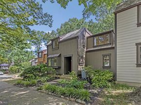 1635 Bentana Way, Reston VA 20190