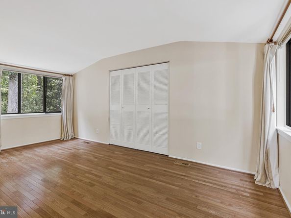 1635 Bentana Way, Reston VA 20190