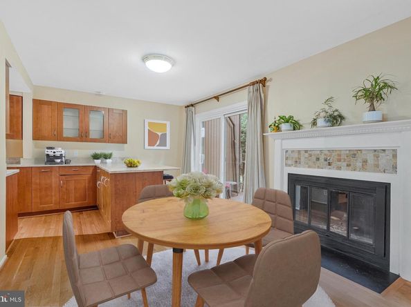 1635 Bentana Way, Reston VA 20190