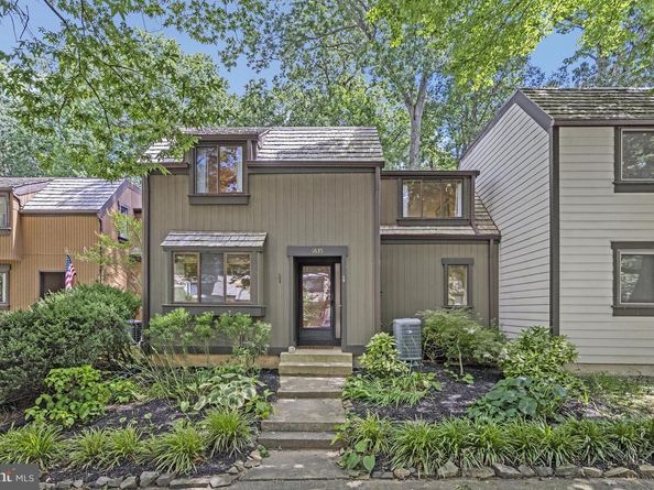 1635 Bentana Way, Reston VA 20190