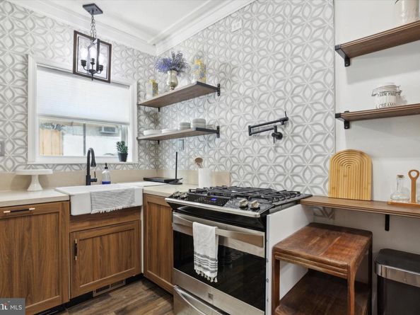 2046 Sigel Street, Philadelphia PA 19145