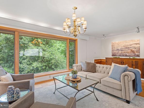 3020 N Peary Street, Arlington VA 22207