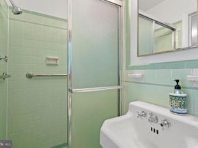 3020 N Peary Street, Arlington VA 22207