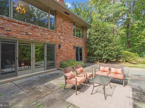 3020 N Peary Street, Arlington VA 22207