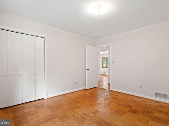 3020 N Peary Street, Arlington VA 22207