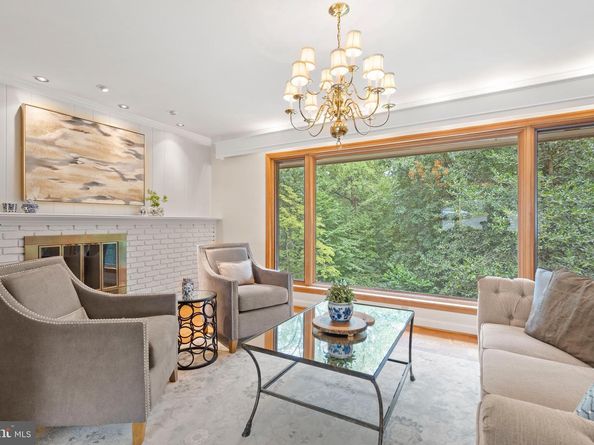 3020 N Peary Street, Arlington VA 22207