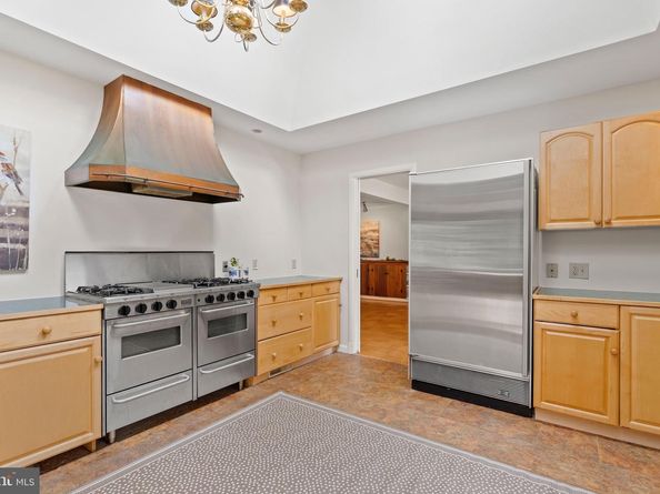 3020 N Peary Street, Arlington VA 22207